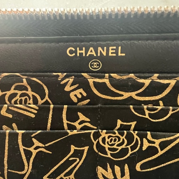 Authentic Chanel Wallet - Picture 3 of 8